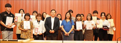 土資系人脈厚實 農學院土地資源學系發出近20萬元獎學金肯定學生努力圖片